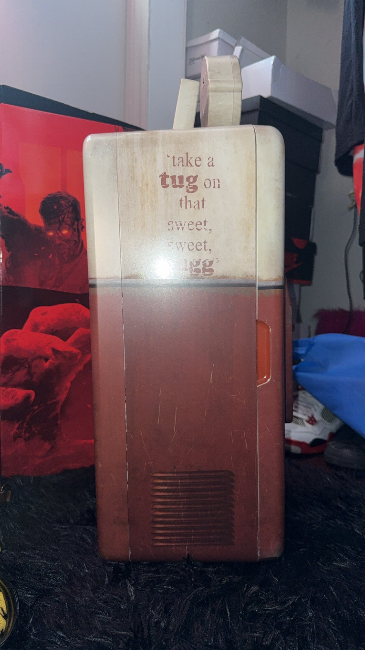 Call of Duty Black Ops 3 Juggernog limited Edition Mini Fridge